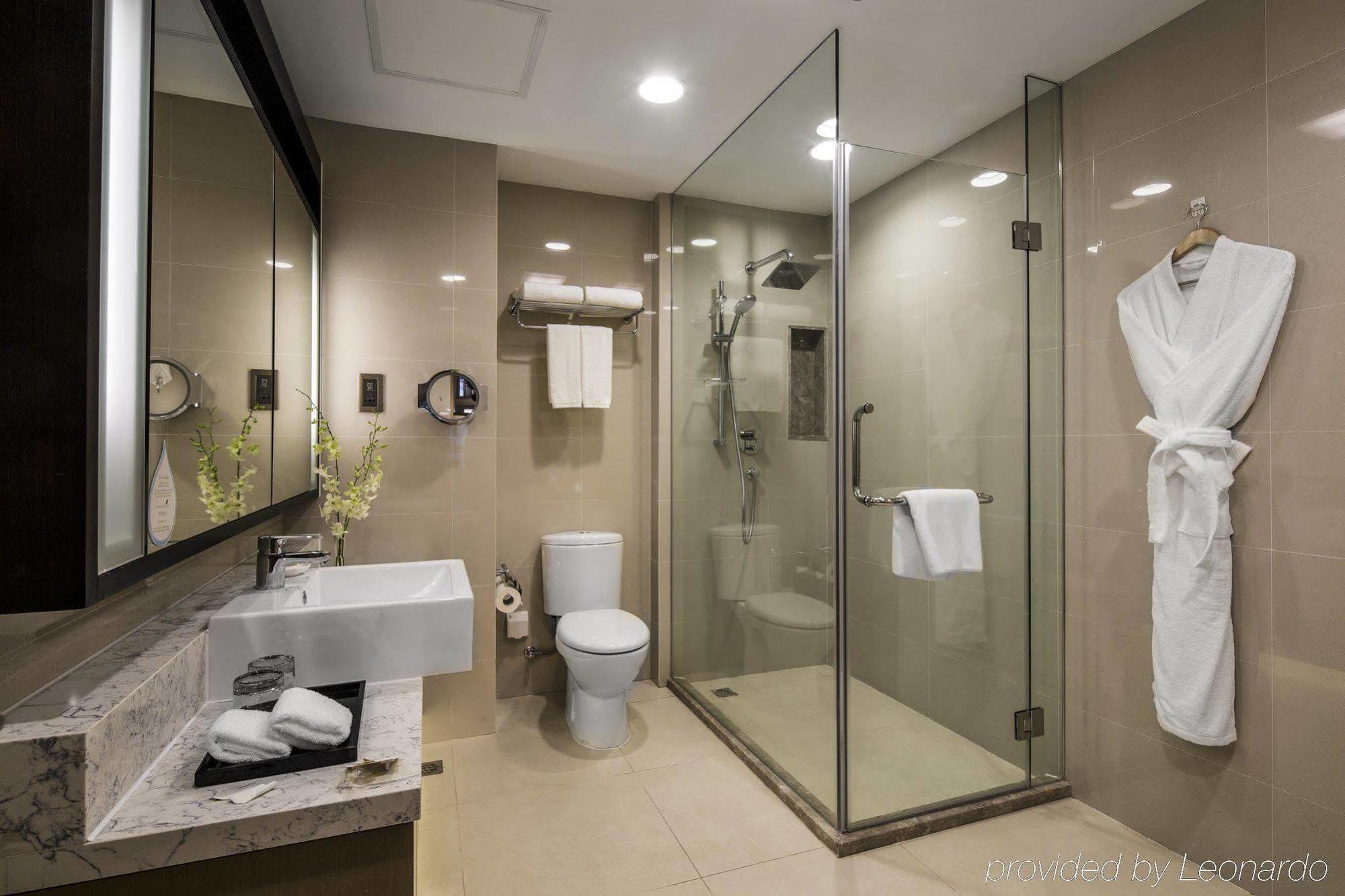 Somerset Xu Hui Apartemen *